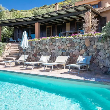 Fantastica Con Piscina E Vista Mare Villa